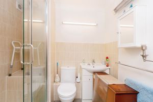 BATHROOM- click for photo gallery